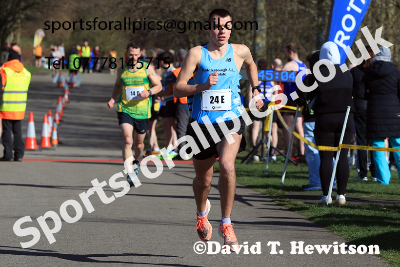 Senior Mens 2026 NECAA Royal Signals Road Relays, Hetton Lyons Country Park, Hetton le Hole. Photo: David T. Hewitson/Sports for All Pics
